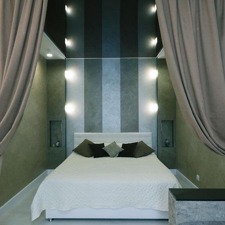 Апартаменты Гмыри 12Б Kyiv Exterior photo